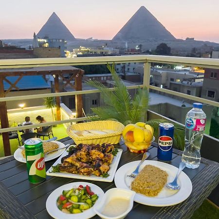 The Pyramids Gate Inn Kafret el-Gabal Buitenkant foto