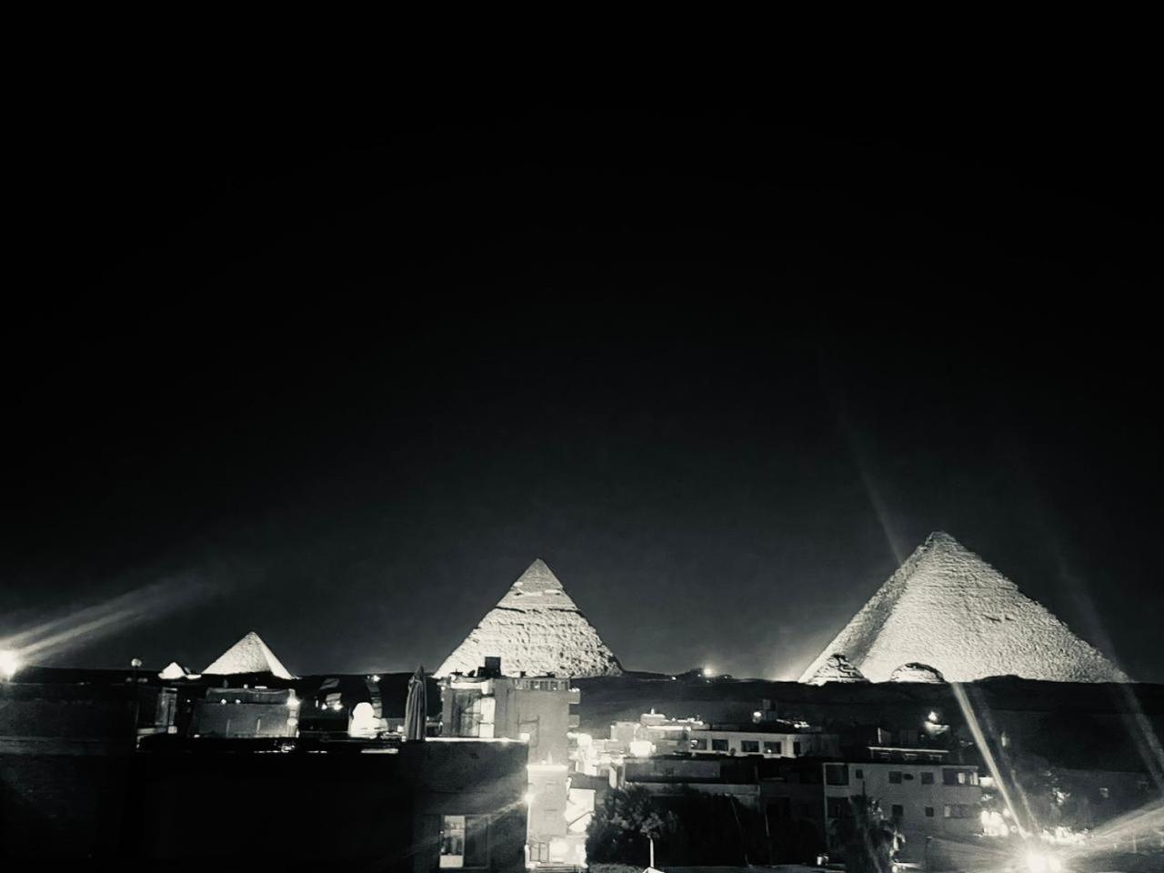 The Pyramids Gate Inn Kafret el-Gabal Buitenkant foto